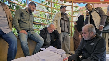 Mueren tres palestinos en un nuevo ataque de Israel contra Gaza pese al acuerdo de alto el fuego