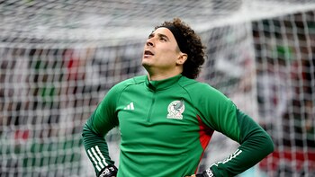 Guillermo Ochoa, muy cerca de regresar al viejo continente