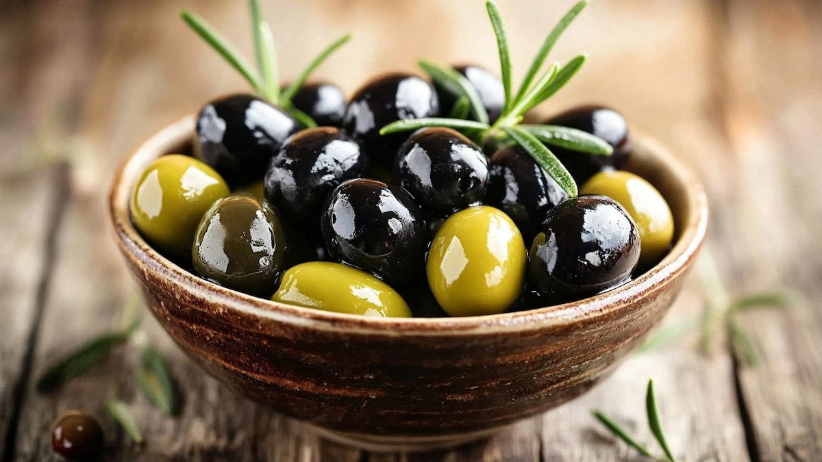 Los beneficios de las aceitunas: qué diferencia hay entre las verdes y las negras