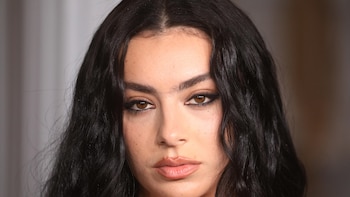 La cantante Charli XCX llevará