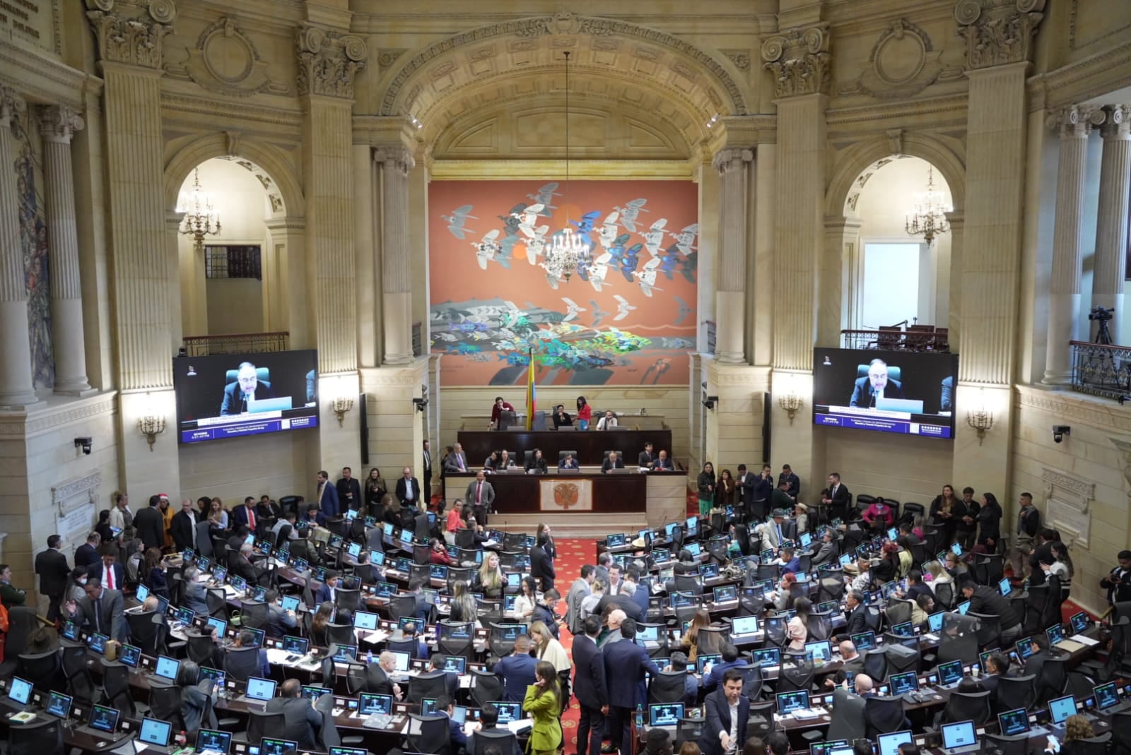 El debate en la Cámara de Representantes define el futuro de la iniciativa clave para equilibrar el presupuesto nacional de 2026. - crédito Cámara de Representantes