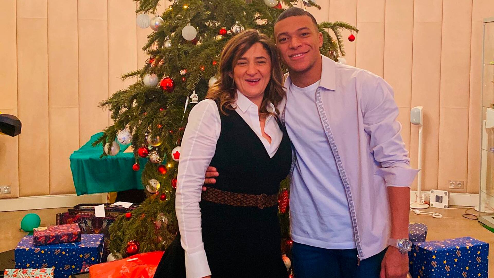 La madre de Mbappé habló de su fichaje por el Real Madrid (@k.mbappe)