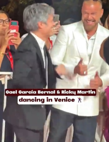 Ricky Martin aparece como un actor dentro de Hombre al agua