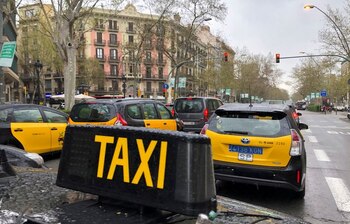 FOTO DE ARCHIVO: Taxistas protestan