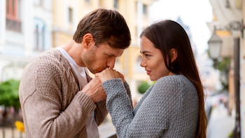 La psicología lo confirma: si pides perdón por todo, es probable que tengas este problema