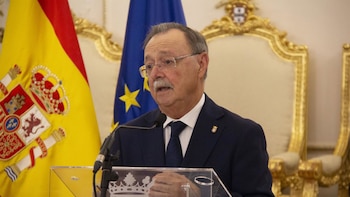 La jueza Tardón cita a declarar a Vivas y al exjefe de gabinete del delegado del Gobierno de Ceuta para esclarecer qué se sabía antes de la entrada masiva de migrantes