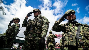 Detienen en Bogotá a un coronel del Ejército de Colombia por supuestos vínculos con el ELN y las disidencias
