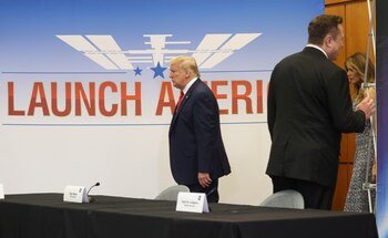 Musk y Donald Trump, entre