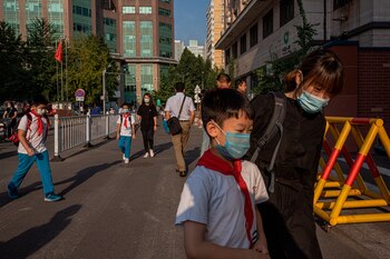 EFE/EPA/ROMAN PILIPEY