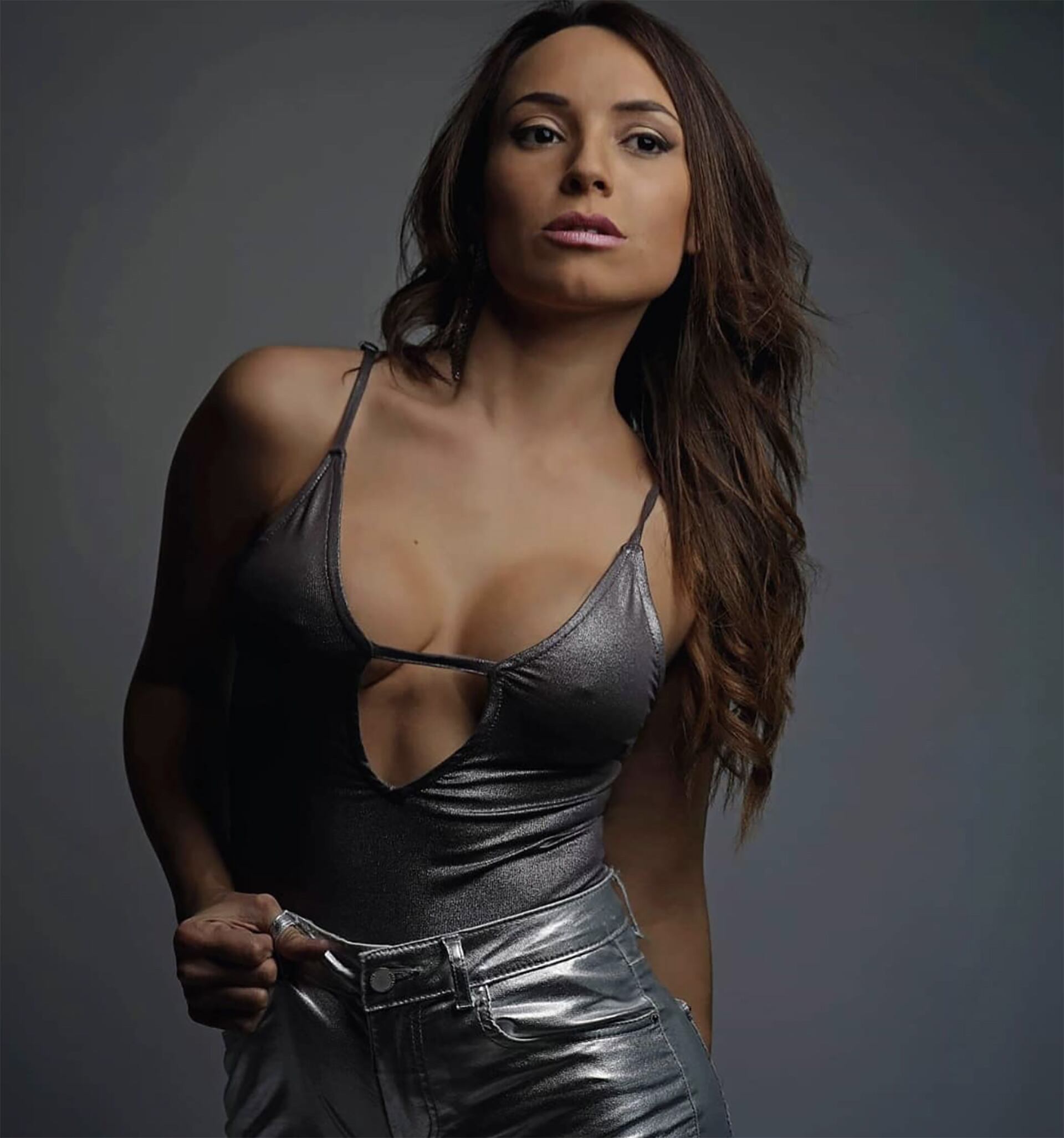 Estando con arresto domiciliario, decidió incursionar en el mundo del contenido para adultos