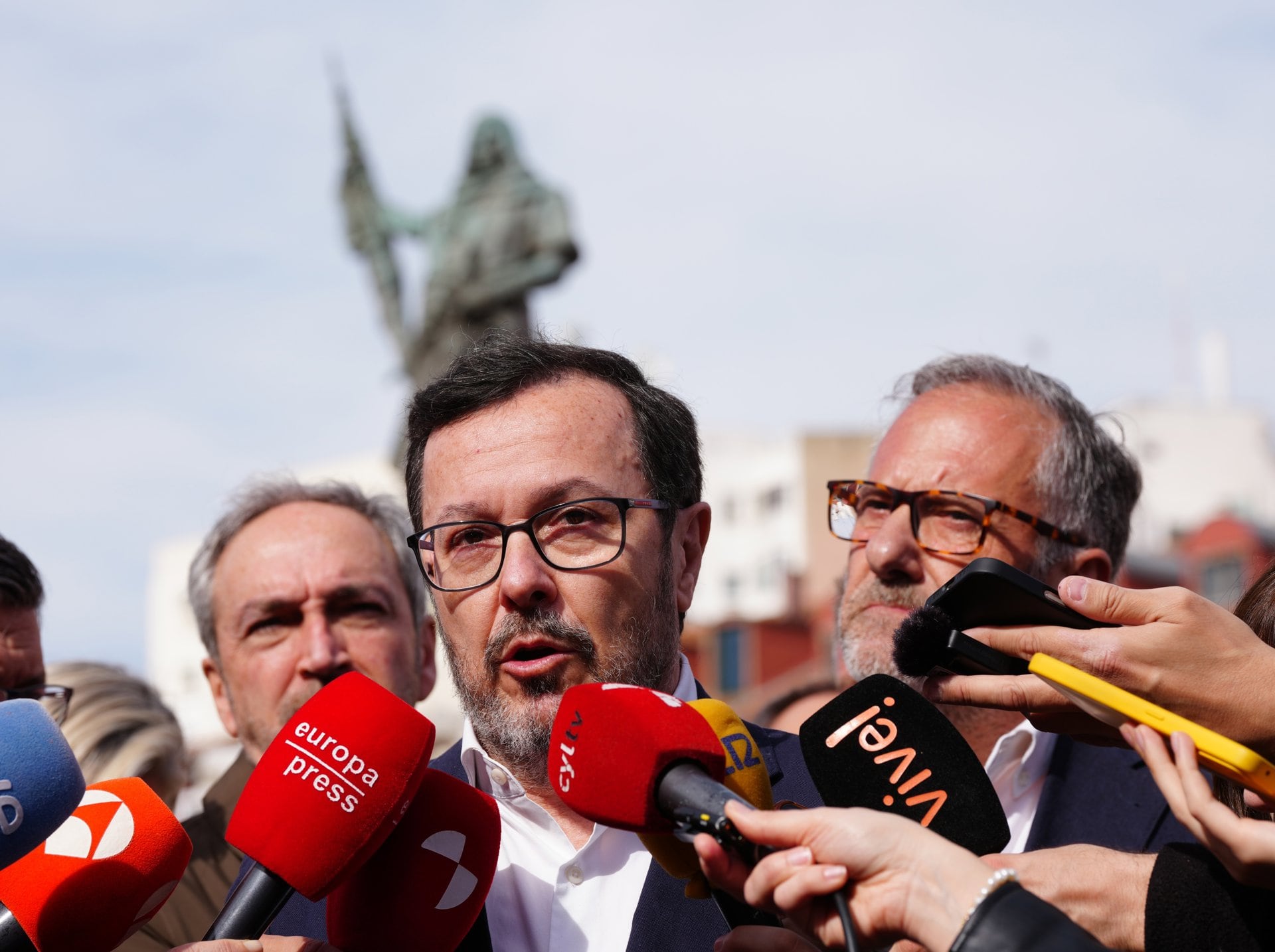 Vox ve "afán político" en la indagación contra su alcalde por supuestamente iniciar el incendio de La Mierla,Guadalajara
