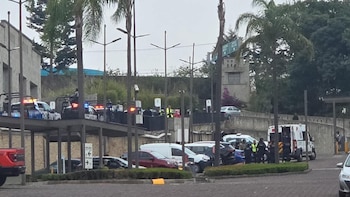 Reportan balacera en Plaza La Antigua, en Atizapán de Zaragoza