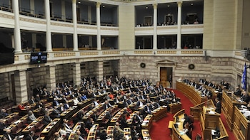 Grecia aprueba la ley que prohíbe las redes sociales a menores de 15 años
