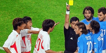 A Coreia do Sul venceu a Itália em partida marcada pela polêmica de Byron Moreno (FIFA).