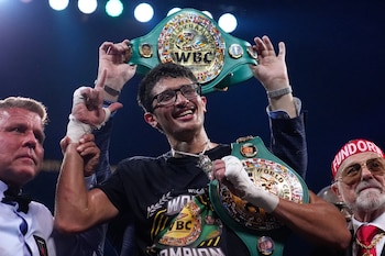 Sebastián Fundora defenderá el cetro superwelter del Consejo Mundial de Boxeo frente al invicto albanés Ermal Hadribeaj en el turno estelar. (AP Foto/John Locher, archivo)