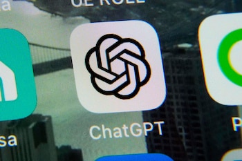 ChatGPT puede ser usado para crear códigos de aplicaciones. (AP Foto/Richard Drew, Archivo)