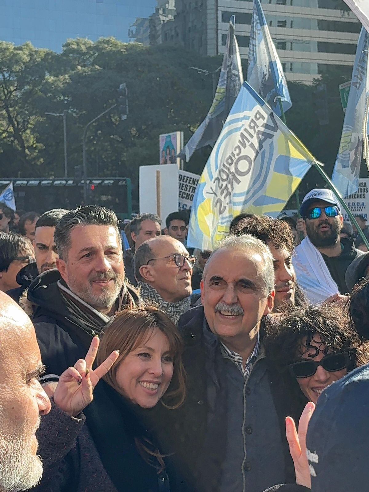 Guillermo Moreno y dirigentes de Principios y Valores también se movilizaron en respaldo a la ex presidenta