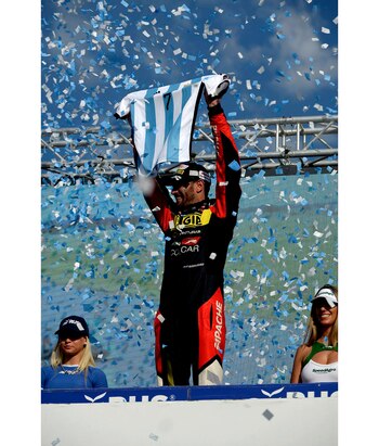 Facundo Ardusso celebrando en el