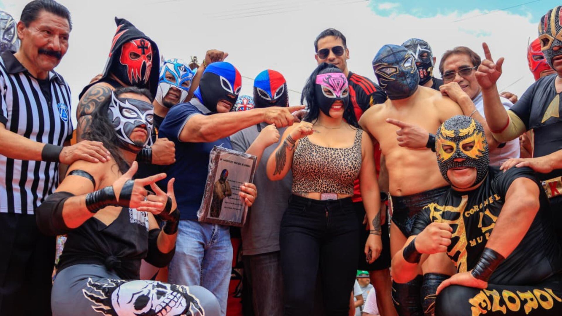 El Mosco de la Merced se mostró emocionado por el cariño de su comunidad y destacó la importancia de sus raíces. (Cortesía: Prensa Fuerza Guerrera)