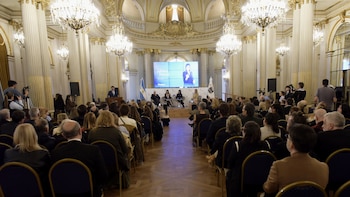 El proyecto fundamentó el reconocimiento en el “aporte sostenido a la comunicación pública, la producción audiovisual y la construcción de agenda e identidad mediática” de Liliana Parodi