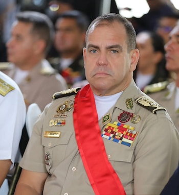 El hoy Mayor General Jonás