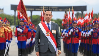 José Jerí promete encaminar al