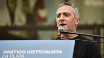 Assunção Julio Alak como presidente do PJ La Plata