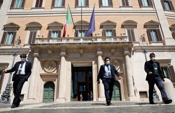La entrada de Montecitorio, la