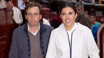 Teresa Urquijo y José