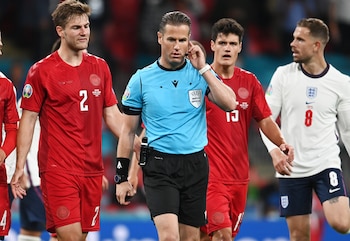 Danny Makkelie se comunicó con