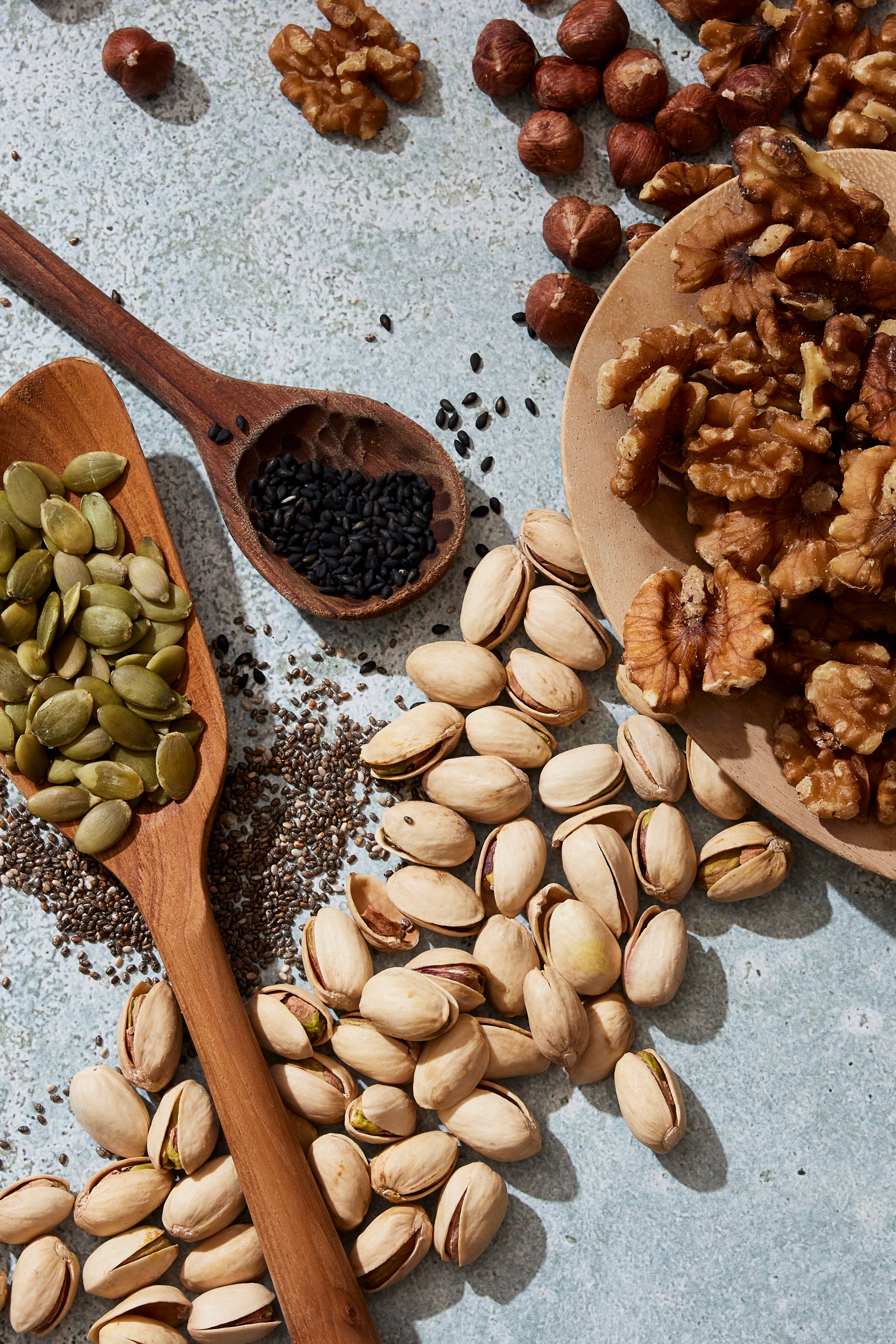 Exceder la dosis de suplementos, como la cúrcuma, puede causar daños hepáticos graves, por lo que se deben respetar las dosis recomendadas. (NYT)