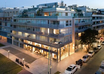 Veredas y balcones amplios, un