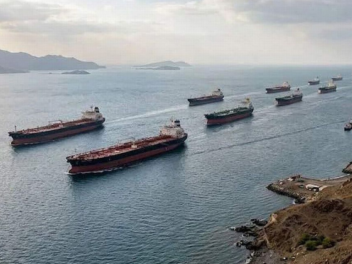 Irán exige códigos secretos y pagos en moneda china a los buques que quieran cruzar el estrecho de Ormuz - Infobae