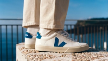 Veja se distingue por utilizar