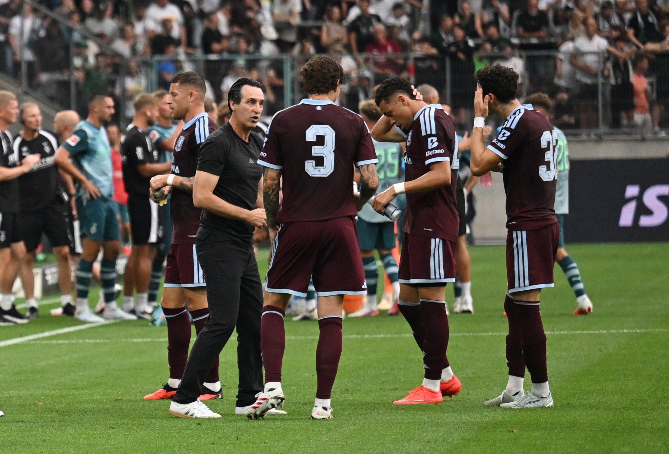 Emery confirmó que Martínez busca una salida del Aston Villa (REUTERS/Teresa Kroeger)