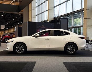 Mazda presentó en el Salón