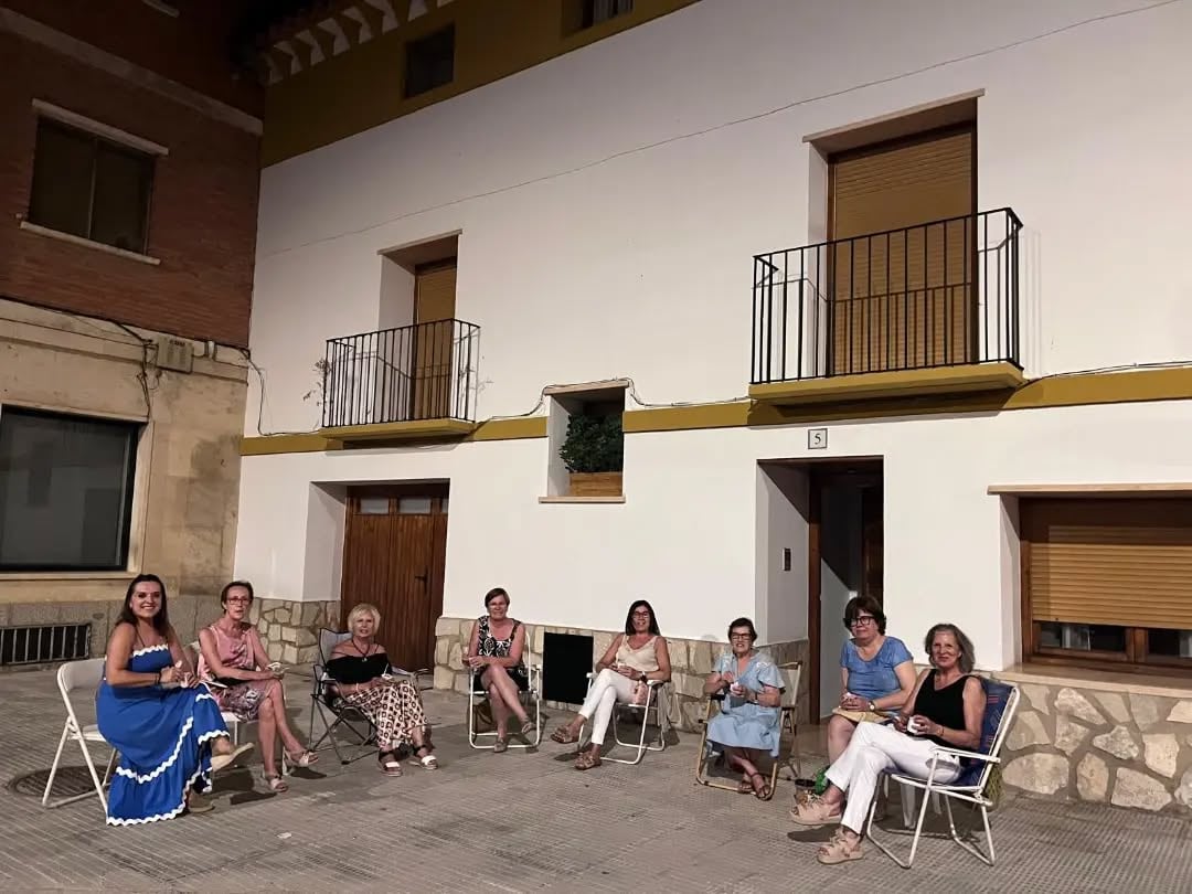 Un pueblo de Zaragoza moviliza a 400 vecinos y estudia convertir la cita en tradición