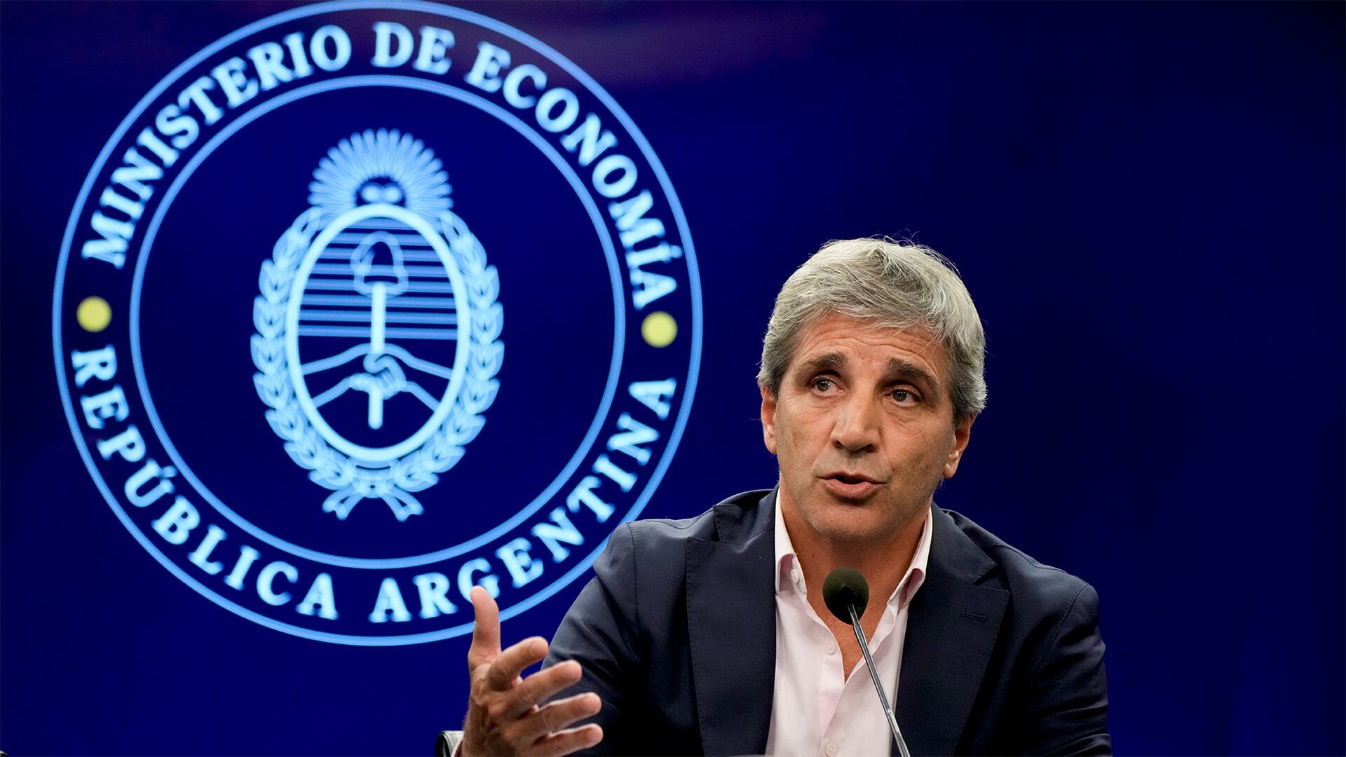 El Gobierno se aseguró ingresos por más de USD 700 millones por la privatización de las represas de Comahue. Crédito: AP