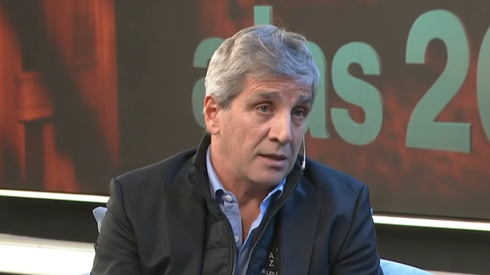 Tres bancos privados ya ofrecen refinanciaciones de deudas a tasas anuales del 25% y plazos extendidos, según Caputo