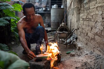 La crisis en Cuba a través de una familia que sobrevive con 60 dólares al mes