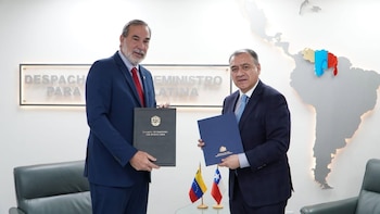 Chile y Venezuela oficializan el reinicio de sus relaciones consulares tras dos años de ruptura