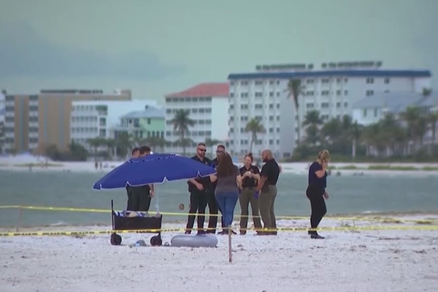 El Distrito de Bomberos de Fort Myers Beach acudió a Estero Boulevard tras un aviso por un rayo sobre varias personas y halló a una persona inconsciente (Captura de video: Gulf Coast).
