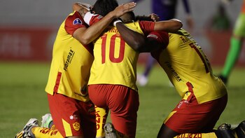 El colombiano Yeison Medina lleva