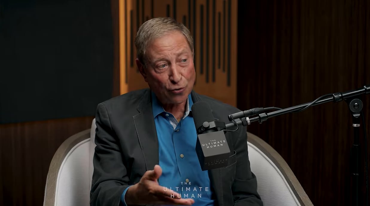 Horowitz identificó seis fuentes iniciales de inflamación, entre las que incluye alteraciones del microbioma intestinal y déficits nutricionales. (Captura de video de Ultimate Human Podcast with Gary Brecka)