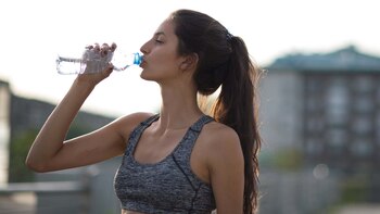 La Clínica Mayo recomienda beber