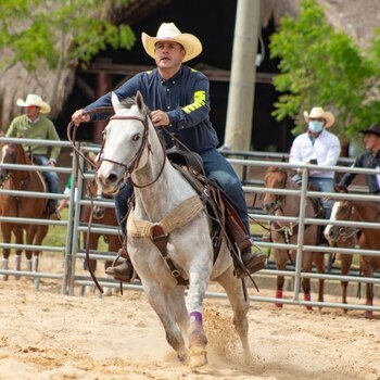 Tomada de Instagram @velezmauri