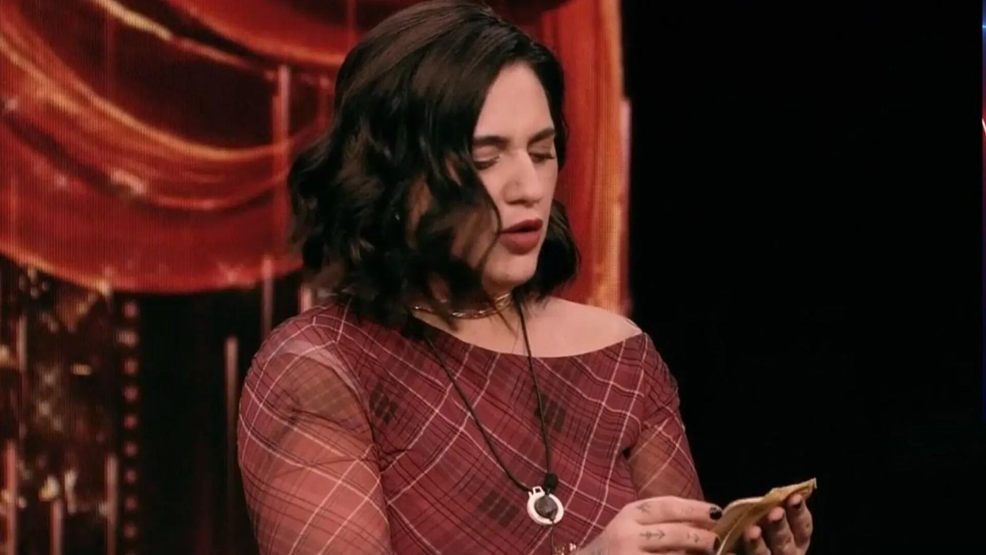 Rocío consigue el sobre dorado. (Mediaset España)