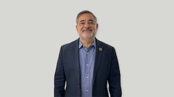 Carlos Mazalán es presidente de