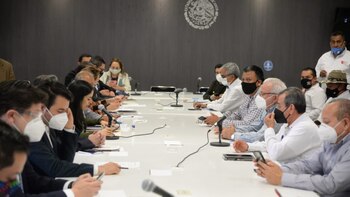 La Segob, junto a autoridades