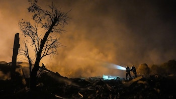 Al menos 21 muertos y 61 heridos en una explosión en una fábrica de fuegos artificiales en el centro de China